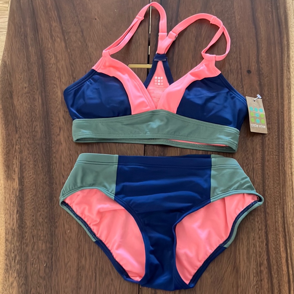 Title Nine Women’s Small Swim Suit. NWT.